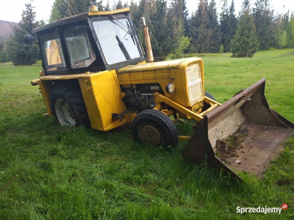 Ostrówek w zlomu Motoryzacja Mirsk