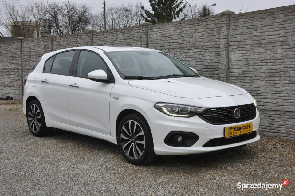 Fiat Tipo 14 95 hatchback LED Bluetooth Czujniki isofix