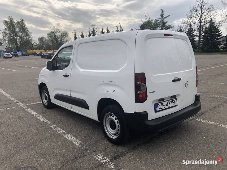 Opel combo 2020 FVAT centralny zamek podkarpackie