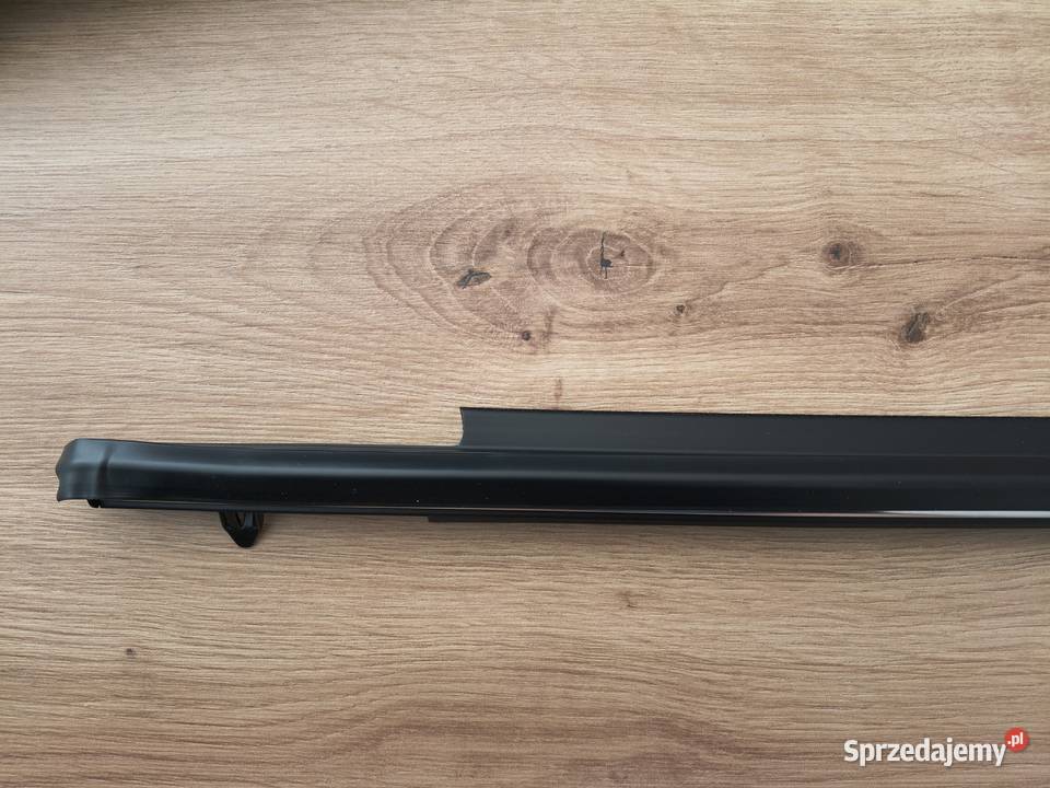 Listwa zgarniająca szyby prawa przednia Mazda 3 osobowe Lublin