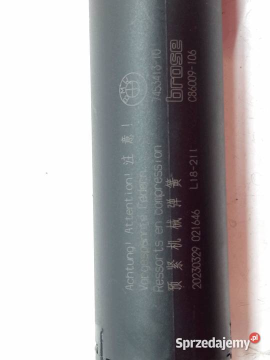 SIŁOWNIK KLAPY TYŁ BAGAŻNIKA KOMBI 7453413 Bmw