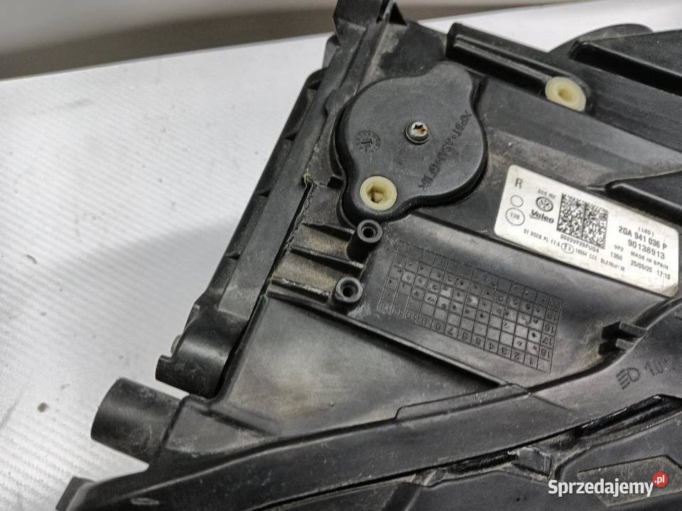 LAMPA PRZÓD PRZEDNIA PRAWA VW TROC 2GA941036 sprzedam