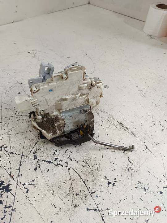 Zamek drzwi lewy Audi A4 B7 A3 8P Seat Exeo sprzedam