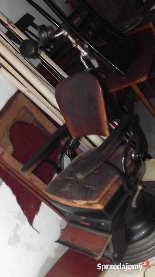 Stary fotel dentystyczny fryzjersko barberski Lublin