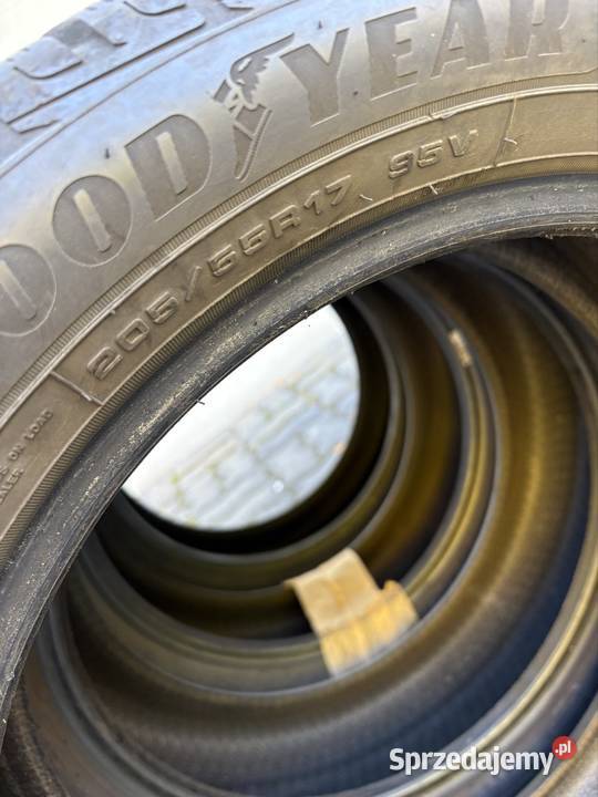 Komplet ładnych opon zimowych 2055517 goodyear Kielce