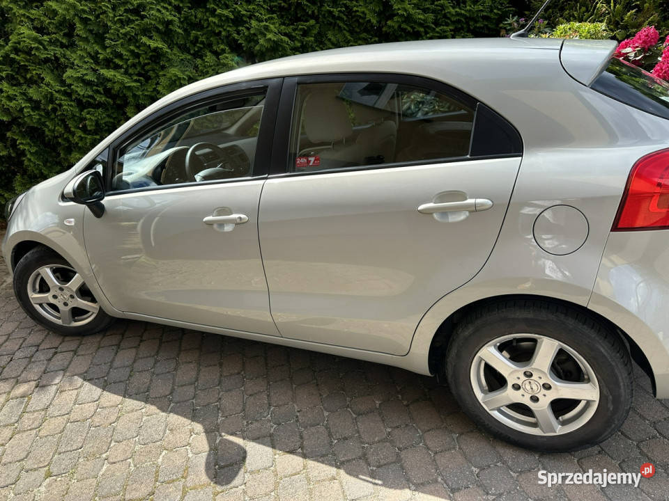 Kia Rio Polski salon 2 kpl opon nowych Hatchback pomorskie Wejherowo