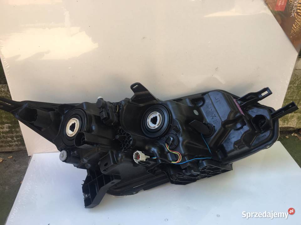 NISSAN QASHQAI 2 LIFT PRAWA LAMPA PRZÓD ZWYKŁA wielkopolskie Ostroróg