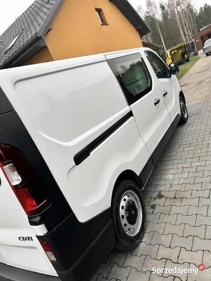Opel Vivaro 16 2015 1600cm3 Skarżysko Kościelne