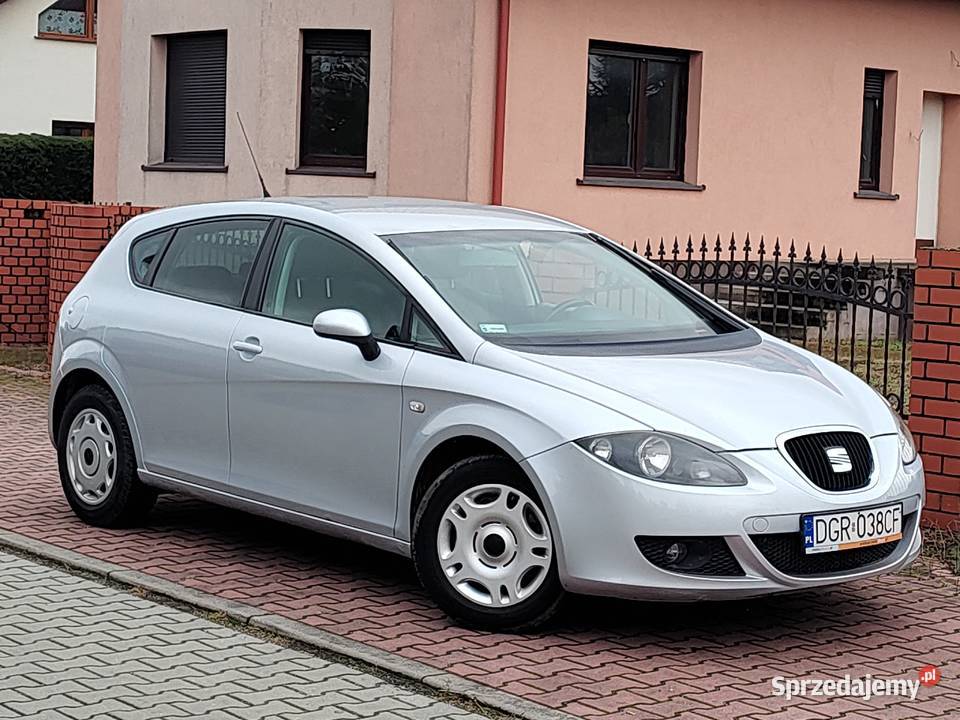 SEAT LEON 19 TDI srebrny Leszno