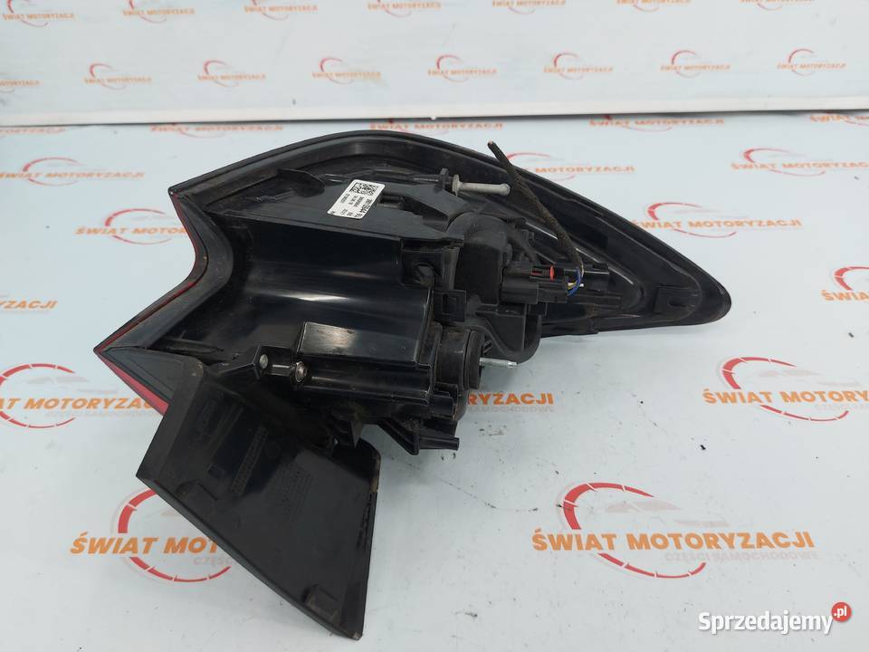 OPEL ASTRA K V lampa prawa tył 39015944