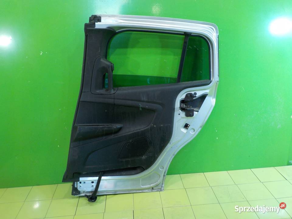 FORD B 14 B 14r 5D drzwi prawe tyl Suków