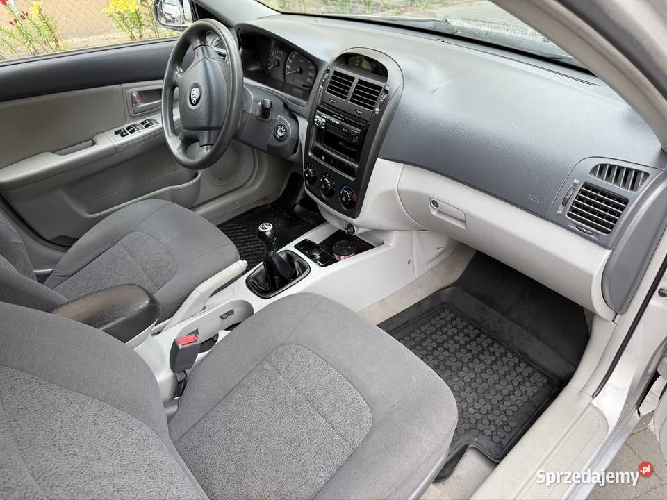 Kia Cerato 2006 16 benzyna sprawny nieuszkodzony Warszawa