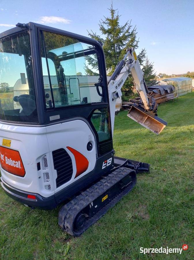 Minikoparka Bobcat E19 łyżki 3 sztuki pływająca Koparki Maszyny budowlane Paradyż