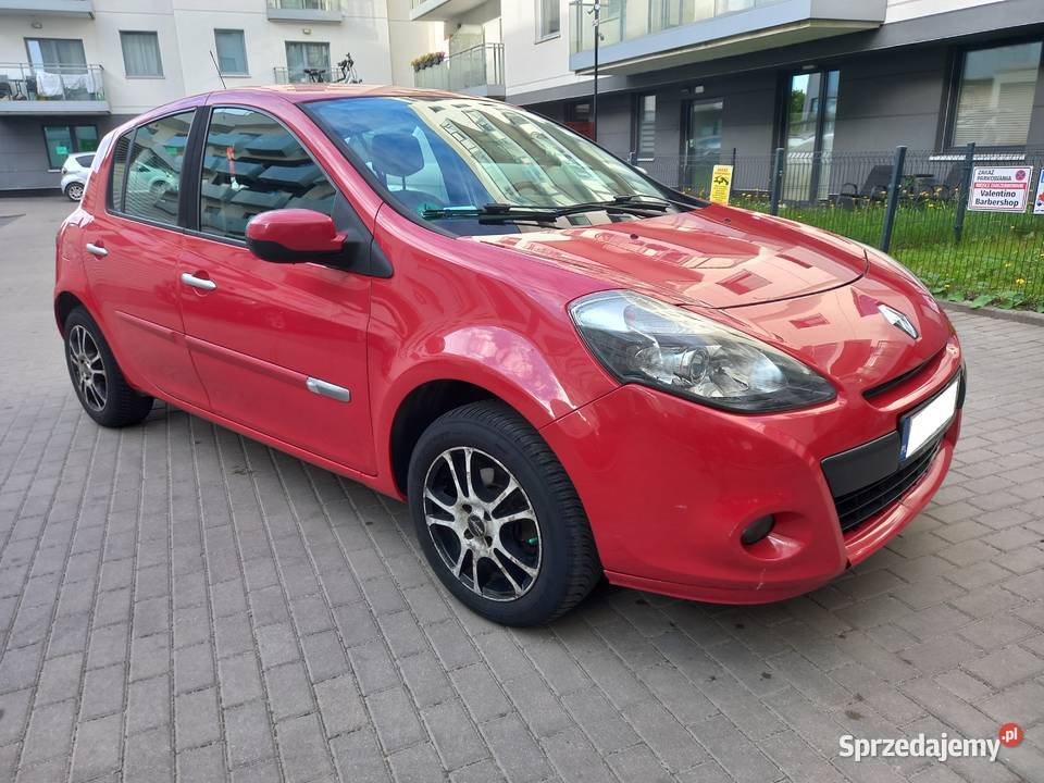 Renault Clio lift mod 2010 12 turbo 119 stan nieuszkodzony sprzedam