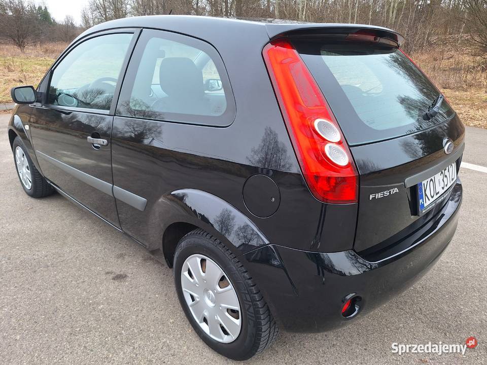 Ford Fiesta 13 60 2007r w stanie nieuszkodzony