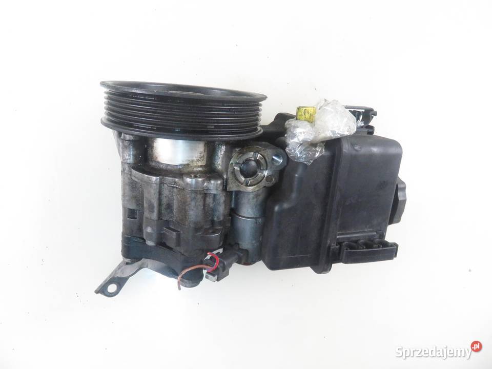 POMPA WSPOMAGANIA MERCEDES 204 C 200 CDI Części samochodowe