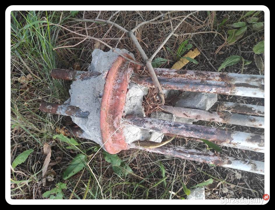 Wysoki metalowy ciężki kwietnik na wiszące Płock