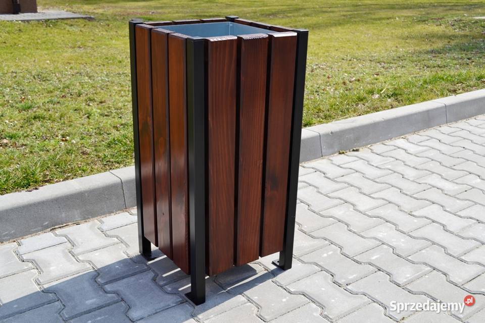 Kosz na odpadki śmieci drewno stalowo drewniany podkarpackie Zalesie
