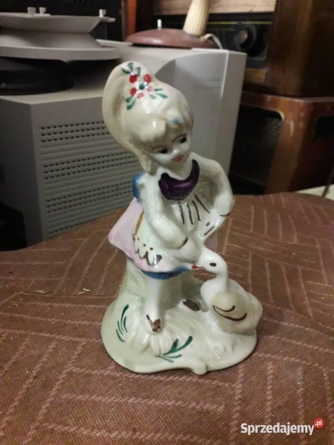Figurka porcelanowa dzewczyna z gęsią recznie Warszawa
