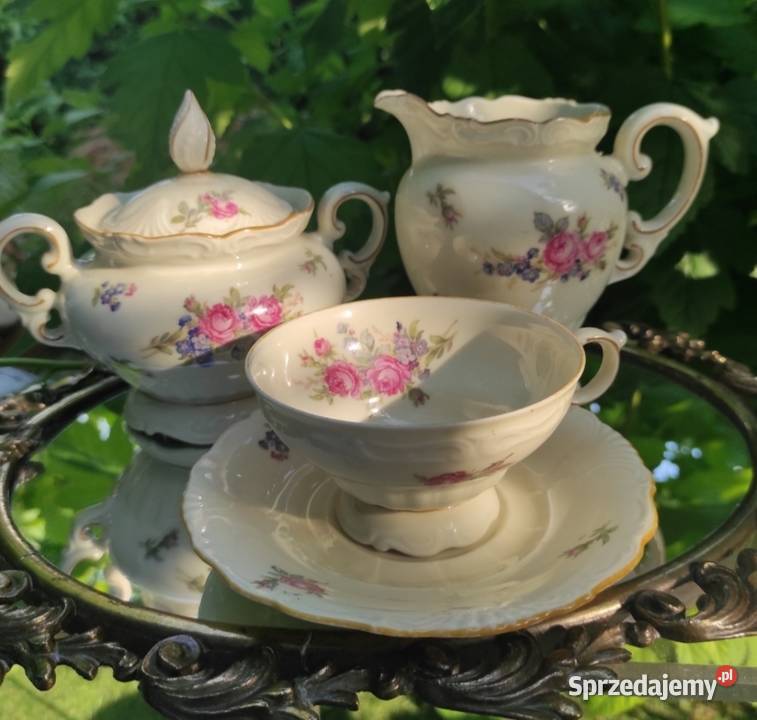 Porcelana zdobiona motywem róż Pabianice