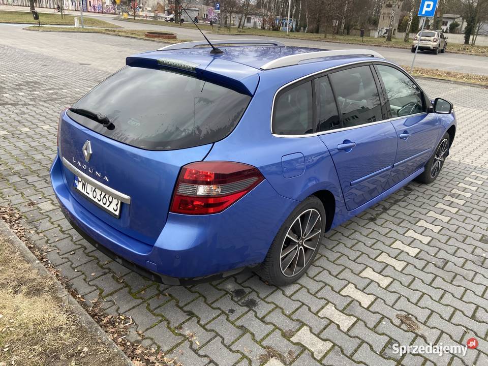 Renault Laguna III w stanie Nowe opony hak