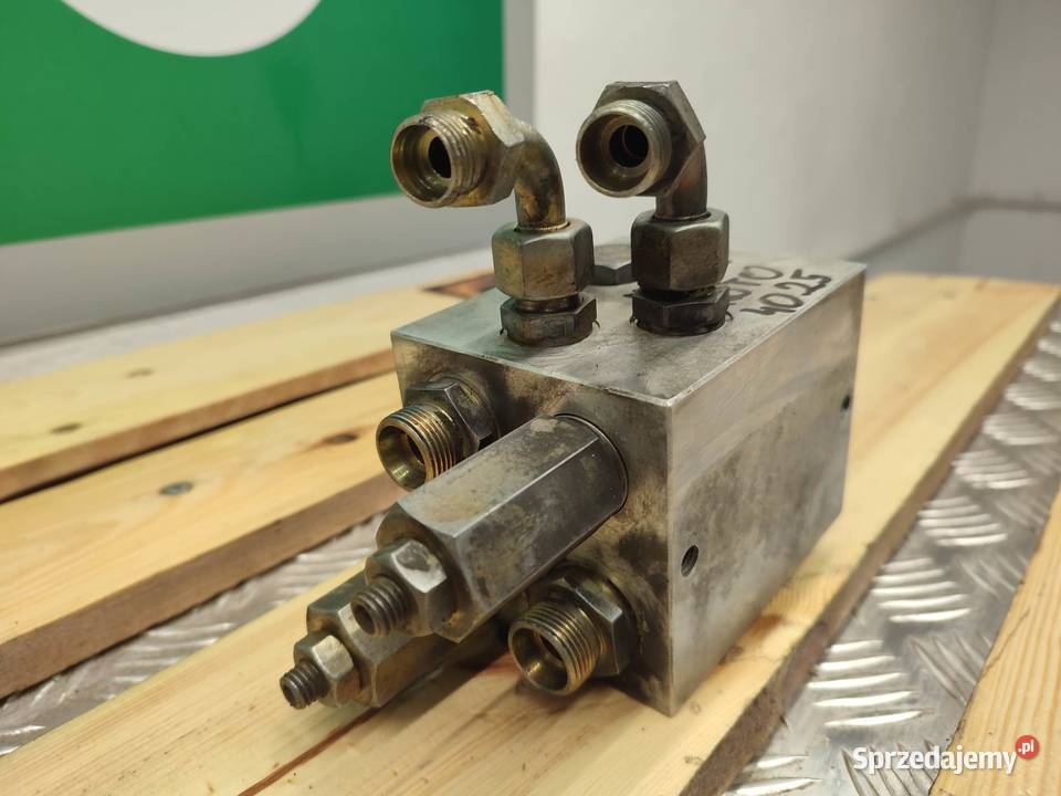 Zamek hydrauliczny Merlo Roto 4025 240BAR1 Wilkowo