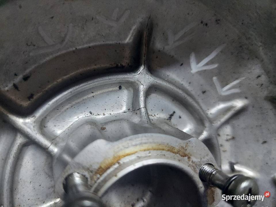 Suzuki GS 500 pokrywa lewa zapłonu iskrownika Jelenia Góra