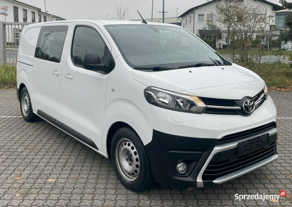 Toyota ProAce 6os Brygada 177 8AT Kamera Ekran furgon Szczecinek