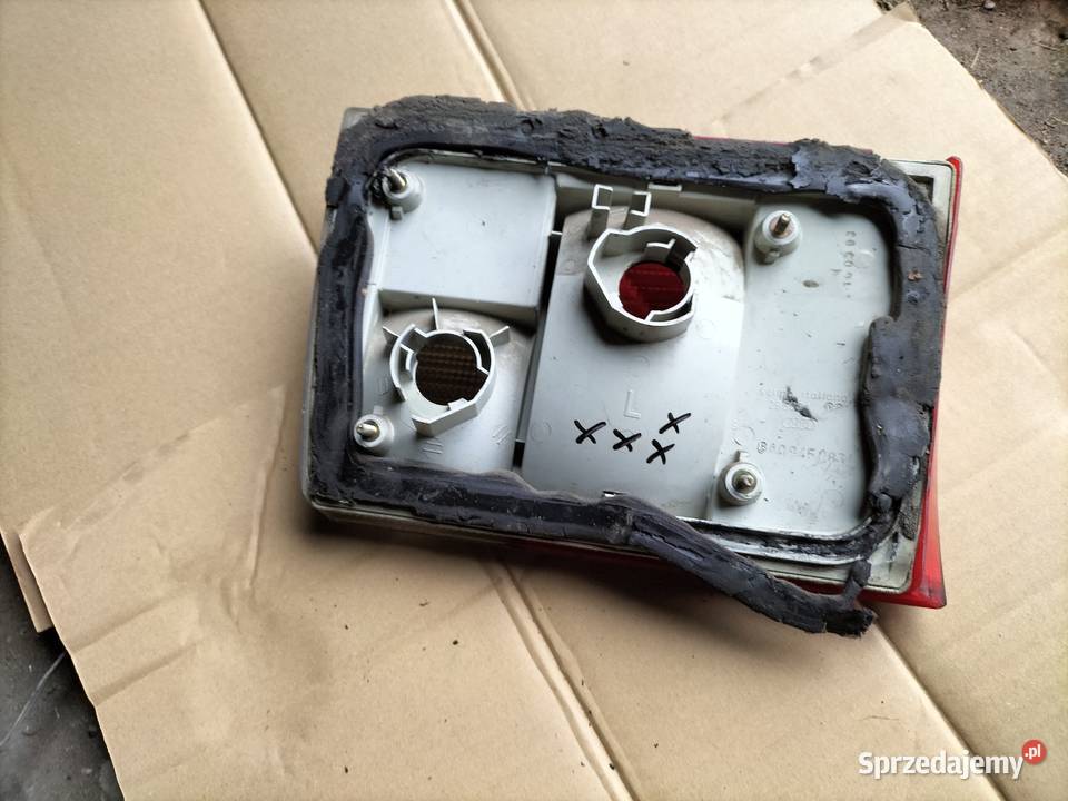 AUDI 80 B4 80B4 SEDAN LAMPA TYŁ TYLNA LEWA KLAPY Kamień-Kolonia