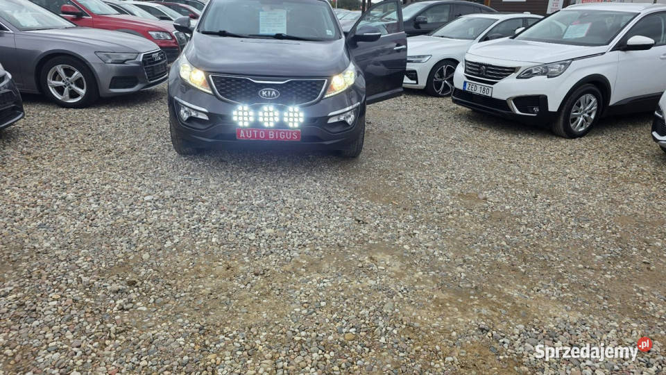 Kia Sportage climatronic ledy xsenon automat 4x4 gniazdo AUX Lębork sprzedam