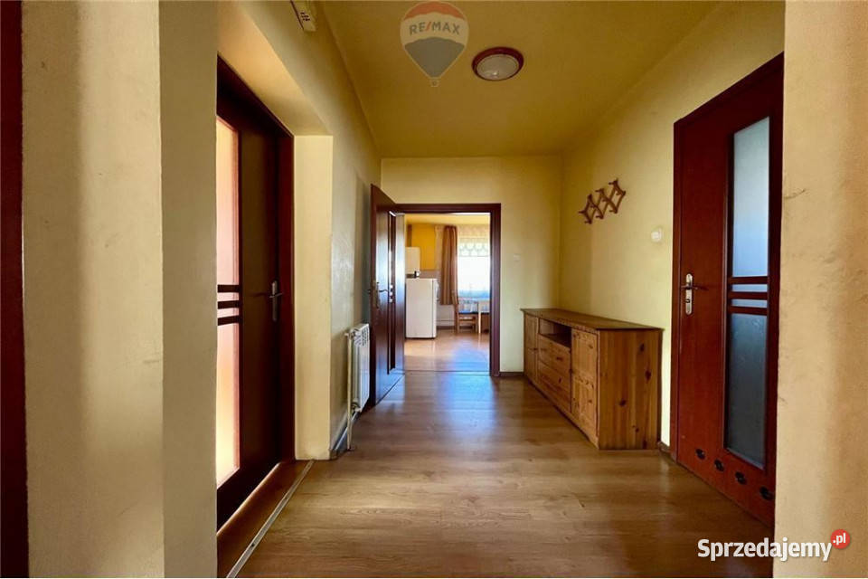 Urokliwy dom w stylu zakopiańskim w Kurowie małopolskie