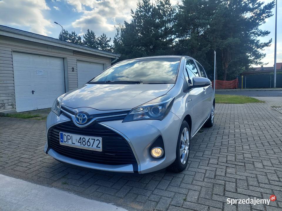 Toyota Yaris III HYBRID Automat zarejestrowany w 100KM dolnośląskie Polkowice sprzedam