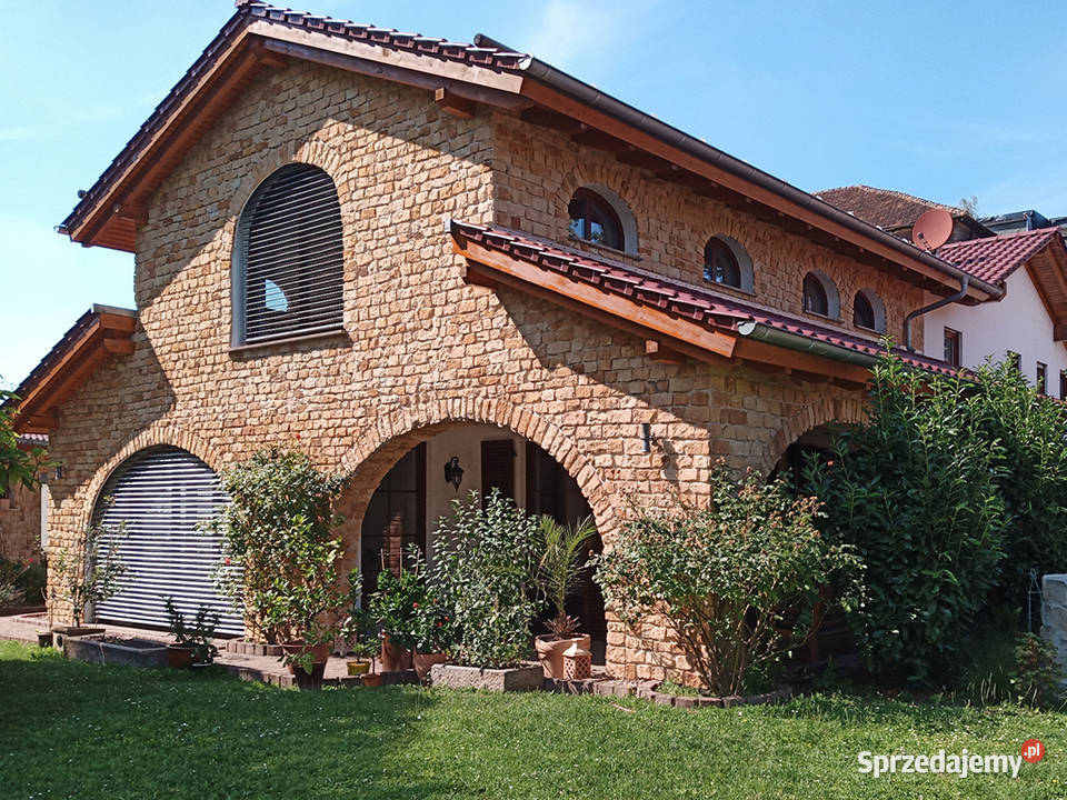 Naturalny kamień elewacyjny na dom płytki łódzkie Wielgomłyny