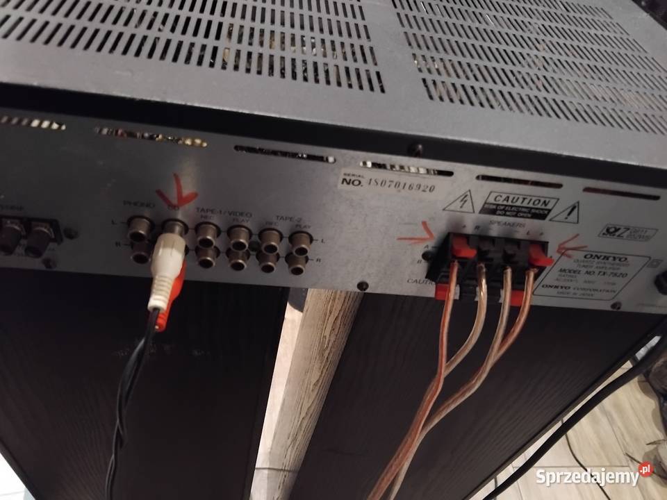 Kolumny głośniki wzmacniacz