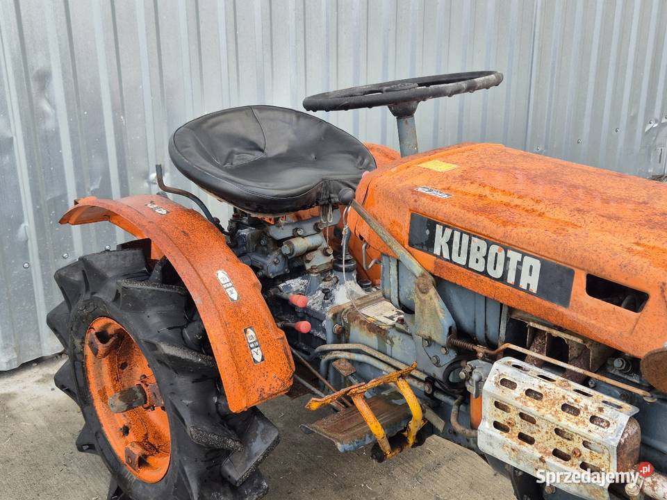 Traktorek traktor KUBOTA B6000D 44 14 Małuszyn