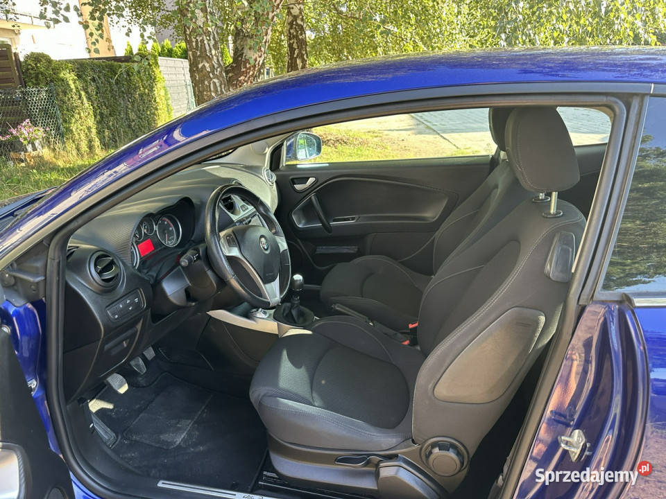 Alfa Romeo Mito Alufelgi duże radio Pioneer