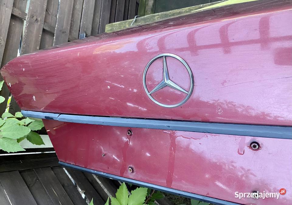 MercedesBenz E W124 Klapy bagażnika bez rdzy dolnośląskie Łagiewniki sprzedam