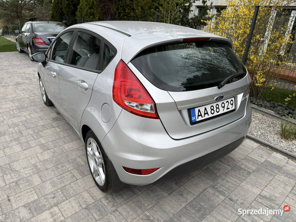 Ford Fiesta nowa Niski oryginalny przebieg Mk7 Fiesta