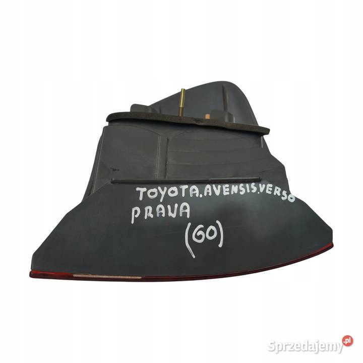 LAMPA PRAWA Toyota Avensis Verso II 20012006 Chełm