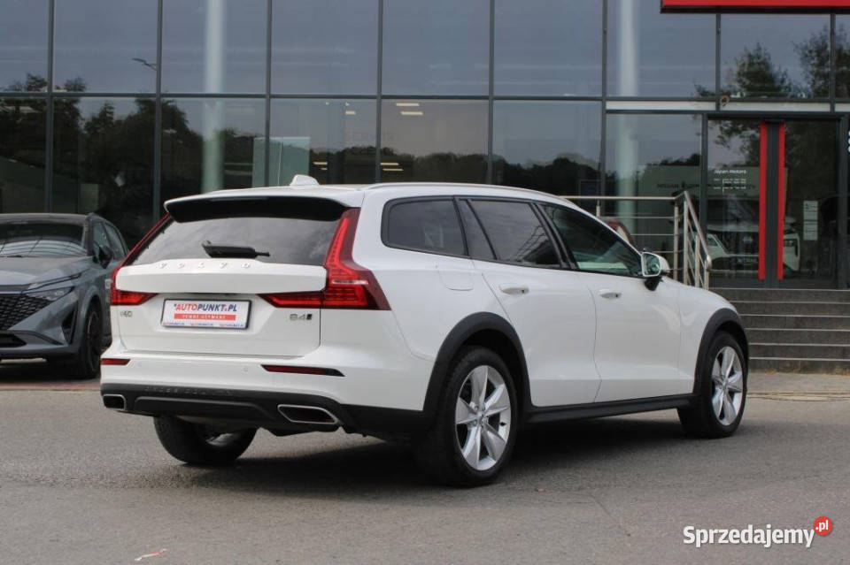 Volvo V60 Cross Country 2022r skóra hak pilot Kraków sprzedam