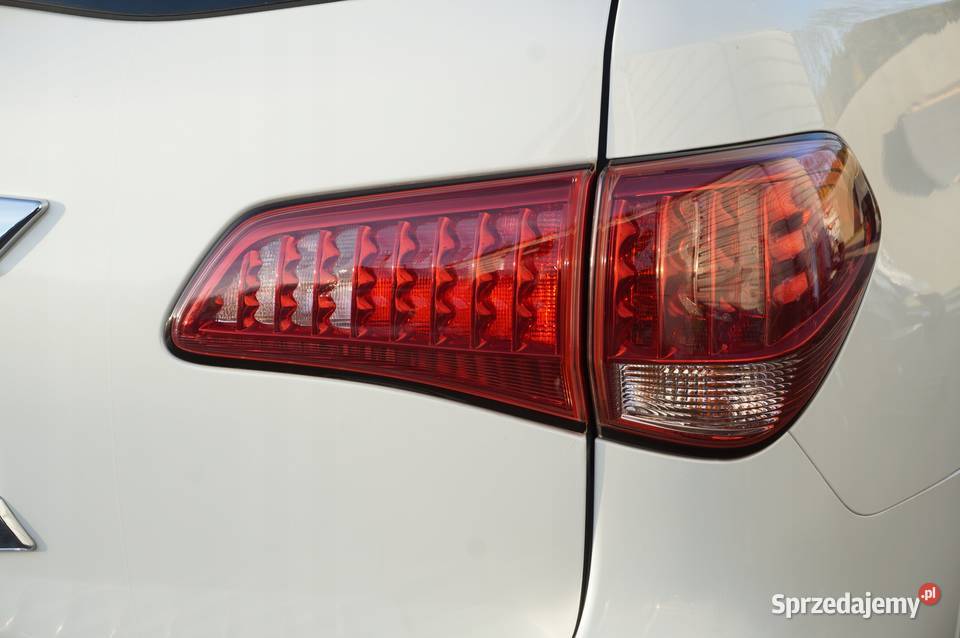 LAMPA PRAWA TYLNA PRAWY TYŁ INFINITI QX80 Nowy Tomyśl sprzedam