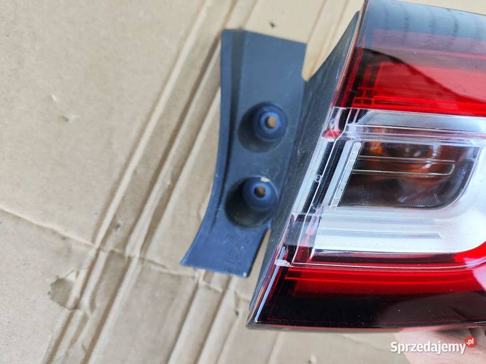 RENAULT CLIO IV LIFT 1720 LED LAMPA PRAWA TYŁ dostawcze