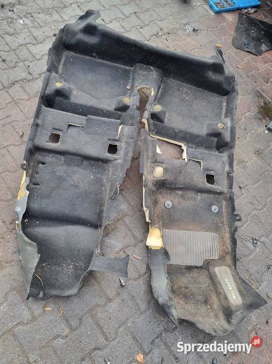 DYWAN WYKŁADZINA FORD TOURNEO COURIER 18R Dywaniki sprzedam