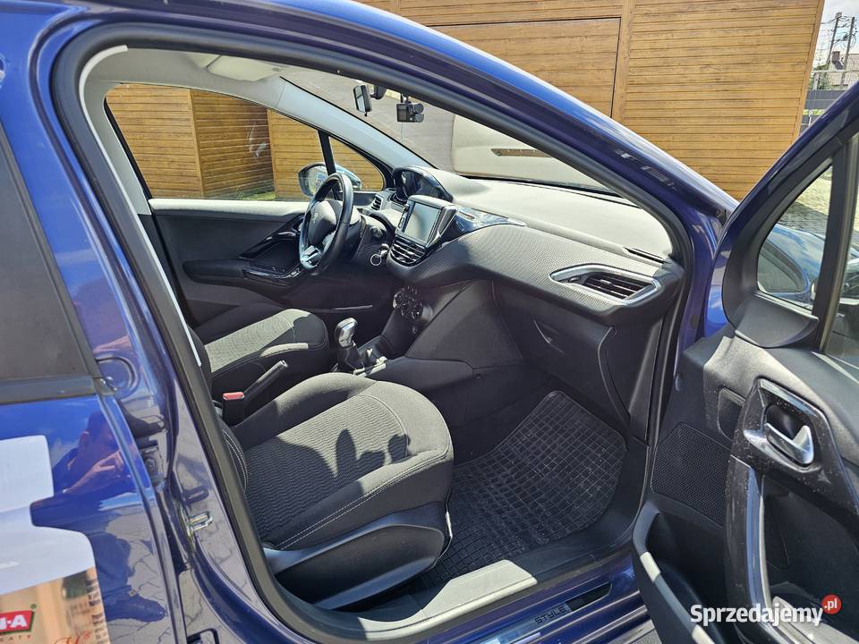 Samochód osobowy Peugeot 208 12 PureTech Kokanin