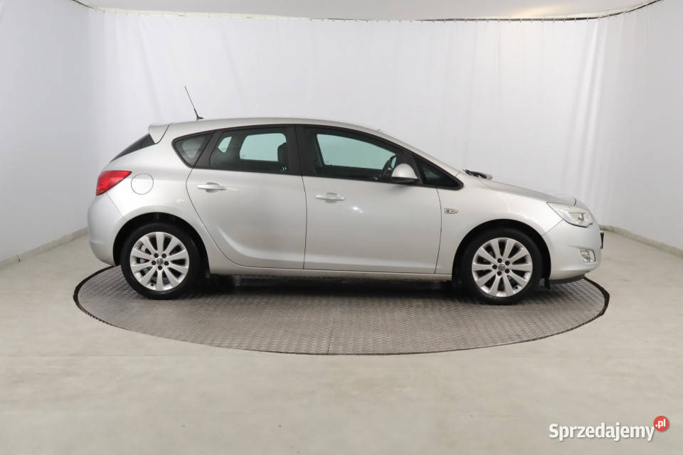 Opel Astra 16 16V nieuszkodzony