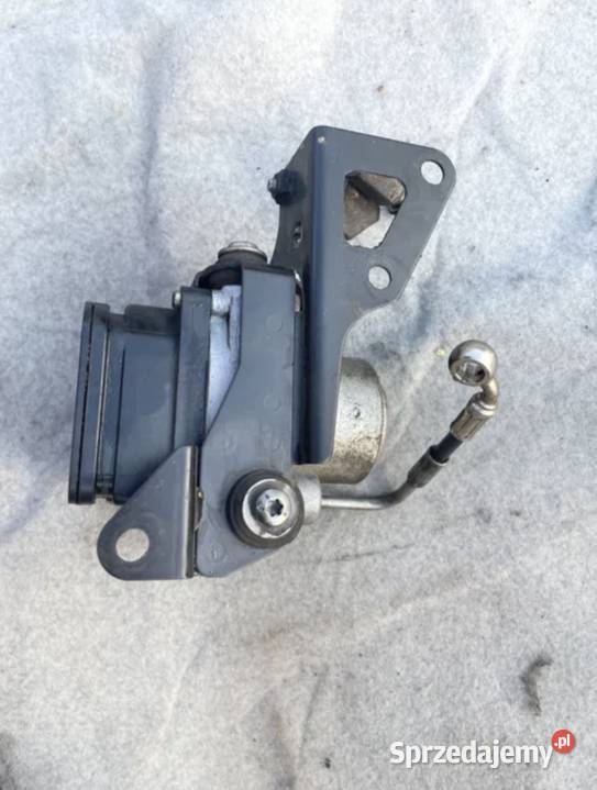 pompa ABS Triumph Sprint ST 1050