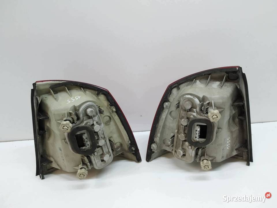LAMPA TYŁ KOMPLET 9052154 Opel Astra II 19982009