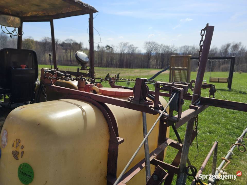 Opryskiwacz polowy ciągnikowy Górno