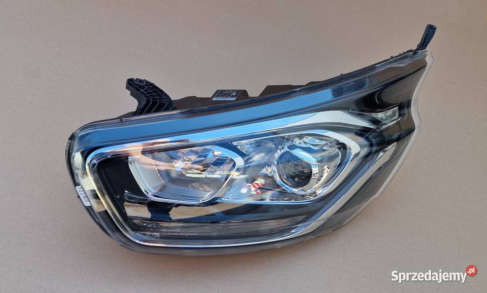 FORD CUSTOM LIFT LAMPA REFLEKTOR LED LEWY osobowe Motoryzacja lubuskie Bieleń