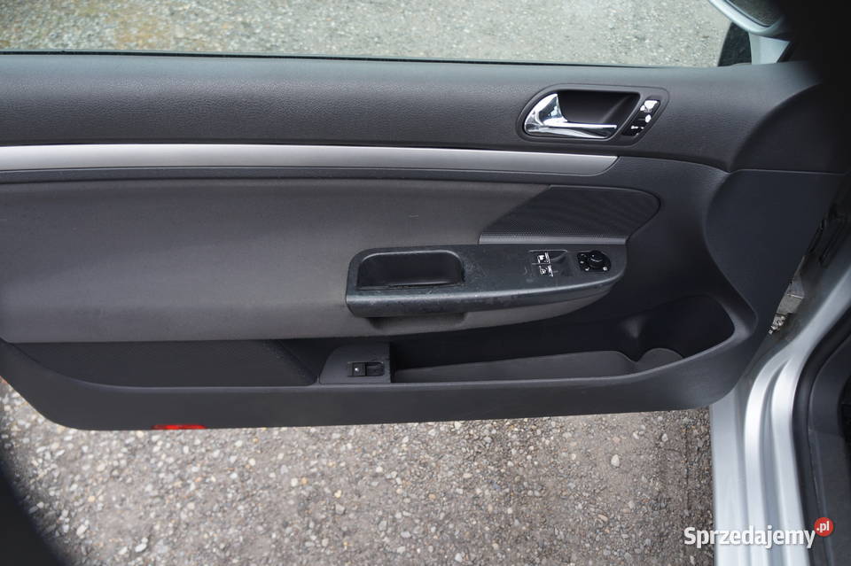 Volkswagen Golf V manualna